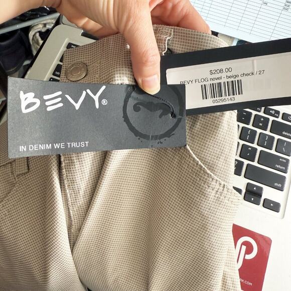 NWT Bevy Flog Tan/White Micro Plaid Pants Straight Leg Mid Rise Women's Size 27 - Picture 9 of 10